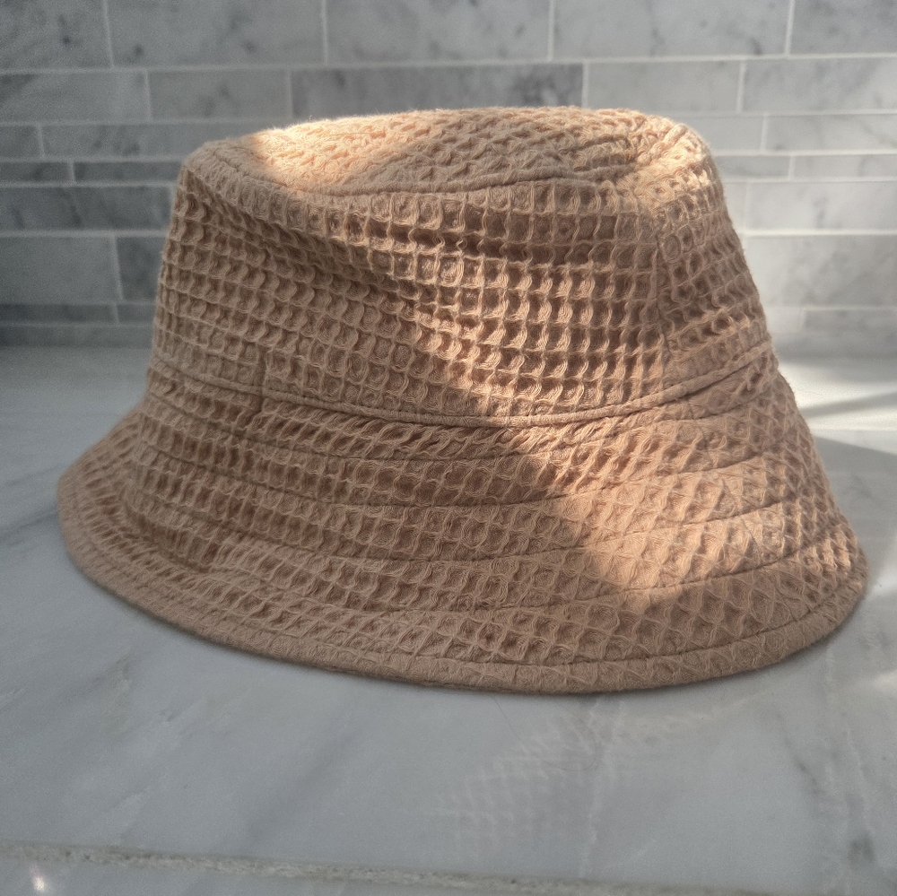 DONNI. Waffle Knit Beige Bucket Hat